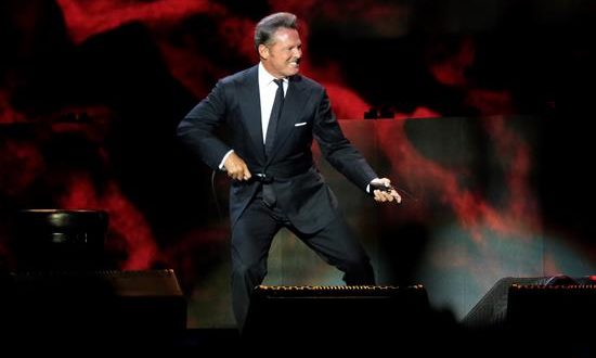 En la imagen, el cantante mexicano Luis Miguel. EFE/Archivo