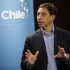 El doctor chileno Alexis Kalergis, de la Universidad Católica de Chile, habla hoy, jueves durante una presentación de la vacuna desarrollada para combatir la infección ocasionada por el virus sincicial, en Santiago (Chile). EFE