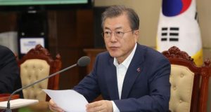 El presidente surcoreano, Moon Jae-in, y su homólogo estadounidense, Donald Trump, se reunirán en Washington el próximo 11 de abril. EFE/Yonhap/Archivo