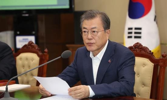 El presidente surcoreano, Moon Jae-in, y su homólogo estadounidense, Donald Trump, se reunirán en Washington el próximo 11 de abril. EFE/Yonhap/Archivo