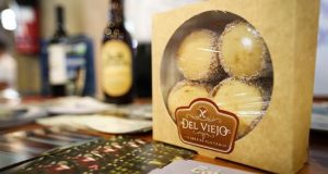 Vista de productos de producción artesanal durante la presentación del programa de promoción del corredor de los Pájaros Pintados, este viernes en Montevideo (Uruguay). EFE