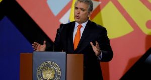 El presidente de Colombia, Iván Duque, pronuncia un discurso durante la instalación de la Macrorrueda de Negocios Bicentenario, este miércoles 3 de abril de 2019, en Bogotá (Colombia). EFE