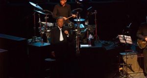 El cantante español Julio Iglesias actúa este miércoles, en el Auditorio Nacional de Ciudad de México (México). EFE