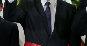 El primer ministro, Salvador Del Solar (en la imagen), ha mantenido un primer encuentro con Rojas para intentar encontrar una solución que permita a la mina seguir exportando cobre hacia China, cuyas exportaciones están detenidas desde hace casi dos meses. EFE/Archivo