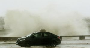 El Instituto Uruguayo de Meteorología (Inumet) emitió este jueves una alerta naranja por "tormentas fuertes" con un una probabilidad del 75 % para 15 departamentos del país. EFE/Archivo