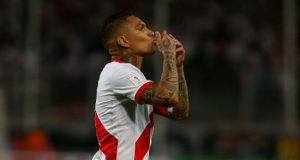 En la imagen, el delantero peruano Paolo Guerrero. EFE/Archivo