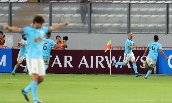 Imagen de archivo de los jugadores del Sporting Cristal. EFE/Archivo