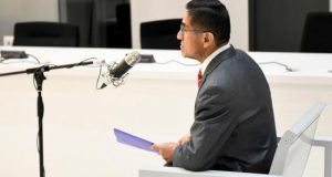 El exjuez peruano César Hinostraza, durante la vista pública celebrada ayer en la Audiencia Nacional. EFE