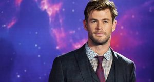 El actor australiano Chris Hemsworth llega al evento para fanáticos de Avengers Endgame UK el pasado miércoles en Londres (Reino Unido). EFE