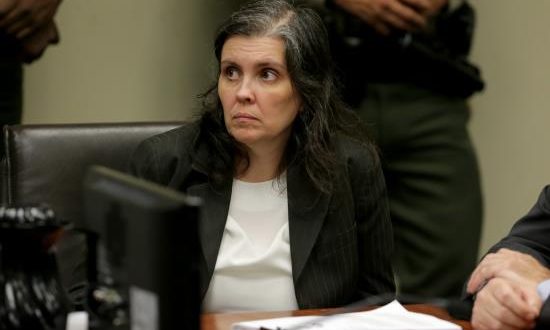 En la imagen, Louise Turpin, quien, junto a su esposo David Turpin (fuera de cuadro), mantuvo secuestrados a sus 13 hijos en condiciones insalubres. EFE/Archivo