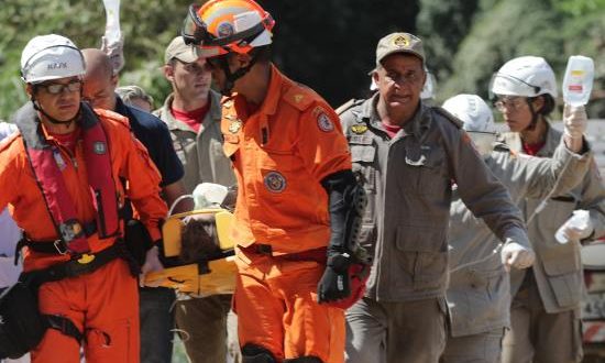 Con el rescate de los dos cadáveres este sábado, se eleva a 22 el número de víctimas mortales dejadas por el colapso de los dos edificios, construidos de manera ilegal en un área de reserva ambiental y controlada por grupos parapoliciales conocidos como milicias. EFE/Archivo