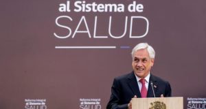 El presidente de Chile, Sebastián Piñera, firmó hoy un proyecto de ley para la reforma del sistema de Salud, público y privado, que según dijo busca modernizarlos y hacerlos más accesibles a los usuarios.