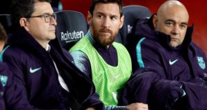 El delantero argentino del FC Barcelona Leo Messi (c) en el Camp Nou, en Barcelona. EFE/Archivo