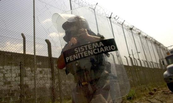 La denominada "Casa Intermedia", construida en el municipio de San José Pinula, atenderá a 60 jóvenes con asesoría pedagógica y psicológica, acceso a gimnasio, clínicas médicas, talleres de herrería, electricidad, panadería, computación o reparación de teléfonos. EFE/Archivo