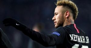 Neymar Jr. de PSG reacciona después de un partid. EFE/Archivo