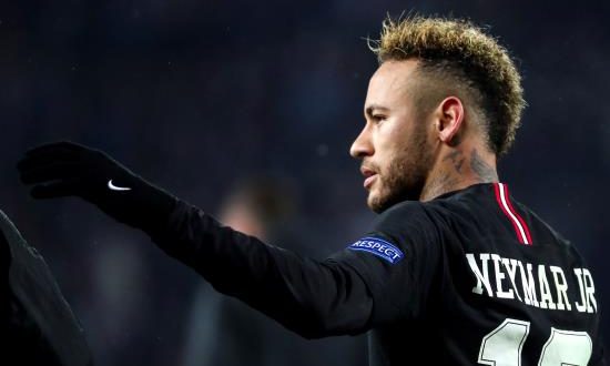 Neymar Jr. de PSG reacciona después de un partid. EFE/Archivo