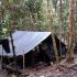 Fotografía cedida por los investigadores Victor Tipe y José Arrieta, que muestra un campamento que utiliza Sendero Luminoso en la selva peruana. EFE/ Policía De Perú