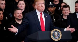 El presidente estadounidense, Donald Trump, pronuncia un discurso en la Casa Blanca este jueves, en Washington, Estados Unidos. EFE/Archivo