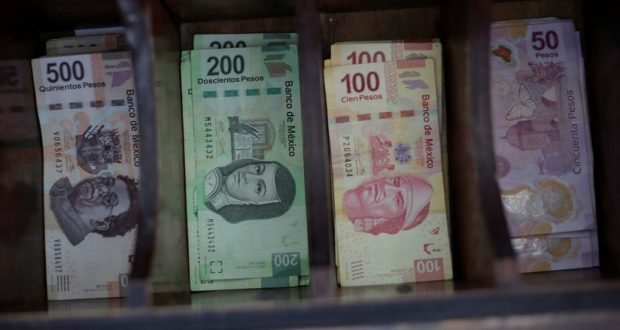Pesos mexicanos.