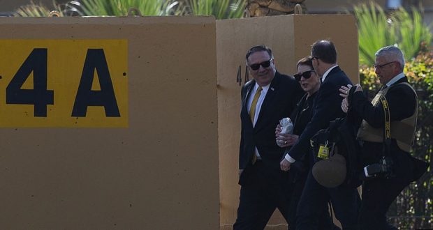 El Departamento de Estado ordenó a los "empleados del gobierno de EE.UU. que no sean de emergencia", tanto en la embajada en Bagdad como en el consulado en Erbil, que abandonen el país.