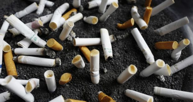 El asma también fue más común entre los niños cuyos padres eran fumadores más intensos, dijo por correo electrónico el autor principal del estudio, el Dr. Kuender Yang, del Centro Médico de Defensa Nacional de Taipei. (AP foto/Mark Lennihan, archivo).