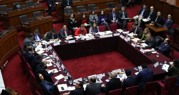 La Comisión de Constitución ha aprobado hasta el momento dos de los seis proyectos sujetos a la confianza. (Foto: Alessandro Currarino/ GEC)