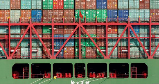 Las importaciones de bienes estadounidenses a China bajaron 31,4% comparado con el año anterior a 9.400 millones de dólares, mientras que las exportaciones al mercado norteamericano declinaron en 7,8% a 39.300 millones de dólares.