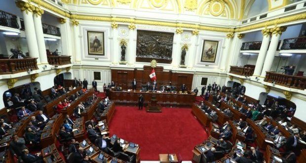 La mayoría de las bancadas del Congreso no cree que prospere el proyecto presentado por el Ejecutivo para adelantar las elecciones. (Foto: GEC)